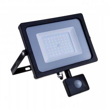 V-TAC PRO VT-30-S projecteur LED 30W chip samsung smd avec sensor PIR 3000K slim noir IP65 - SKU 460 V-TAC PRO VT-30-S projecteur LED 30W chip samsung smd avec sensor PIR 3000K slim noir IP65 - SKU 460
