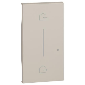 Couverture Bticino Living Now qui peut être éclairée avec un symbole d’entrée/sortie pour le contrôle de scénario sans fil 2 modules - sable KM40M2