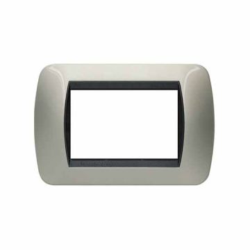 Plaque Living International 3 modules - Titane Lumière L4803TC Plaque Living International 3 modules - Titane Lumière L4803TC