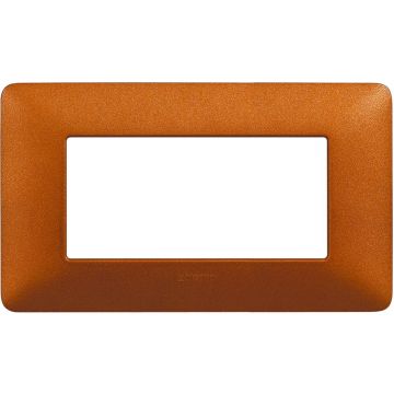 Assiette Bticino matix 4 places 4P, couleur rouge terre AM4804TRT en technopolymère Assiette Bticino matix 4 places 4P, couleur rouge terre AM4804TRT en technopolymère