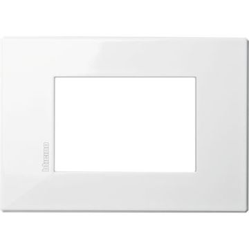 Bticino Axolute Air - Plaque blanche 3m HW4803HD 3 modules Bticino Axolute Air - Plaque blanche 3m HW4803HD 3 modules