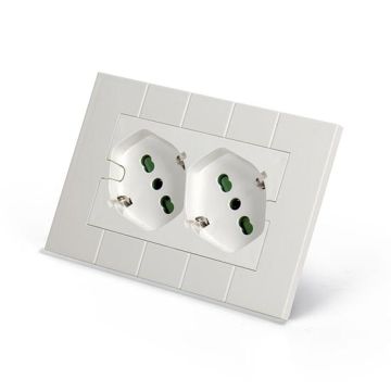 Prise encastrée universelle double prise italien-double-taille/allemand std. Pré-câblé 2P+T 16A pour coffret 3 modules couleur blanche
